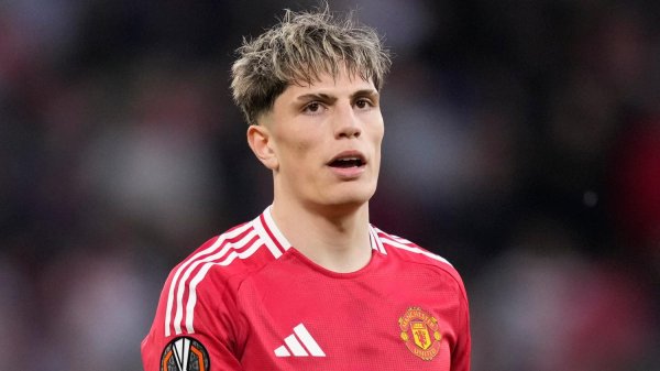 中盛投资 泰晤士：拜仁也对加纳乔感兴趣，但球员只想加盟切尔西